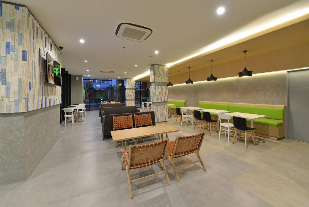 Pop! Hotel Timoho Джокякарта Екстериор снимка