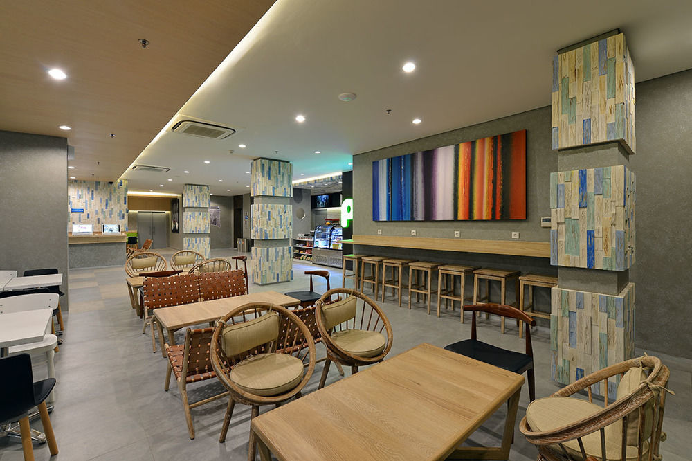 Pop! Hotel Timoho Джокякарта Екстериор снимка